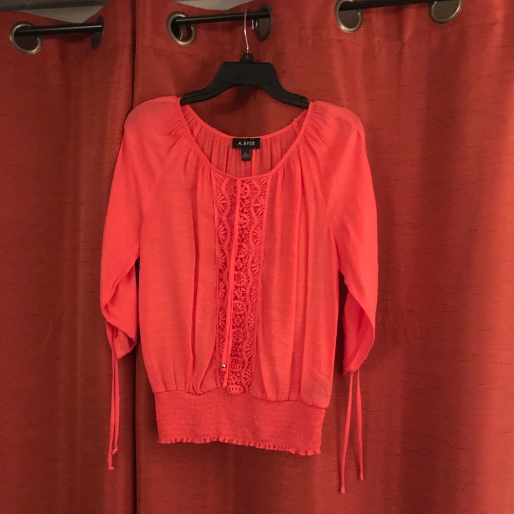 Women’s dress top